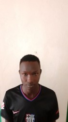 Chris Muthaura
