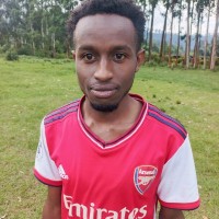 Derrick Mwenda