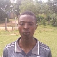 Machoni Luke Mayavi
